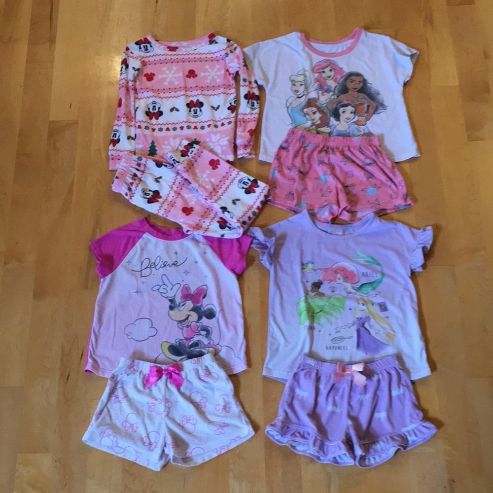 Girls Pajama Sets Bundle / 4 Sets Of Pajamas